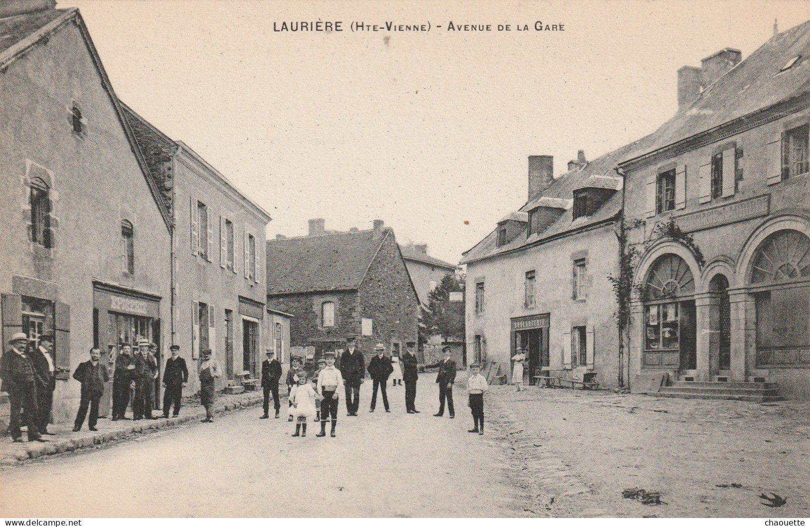 LAURIERE....avenue De La Gare.... - Lauriere