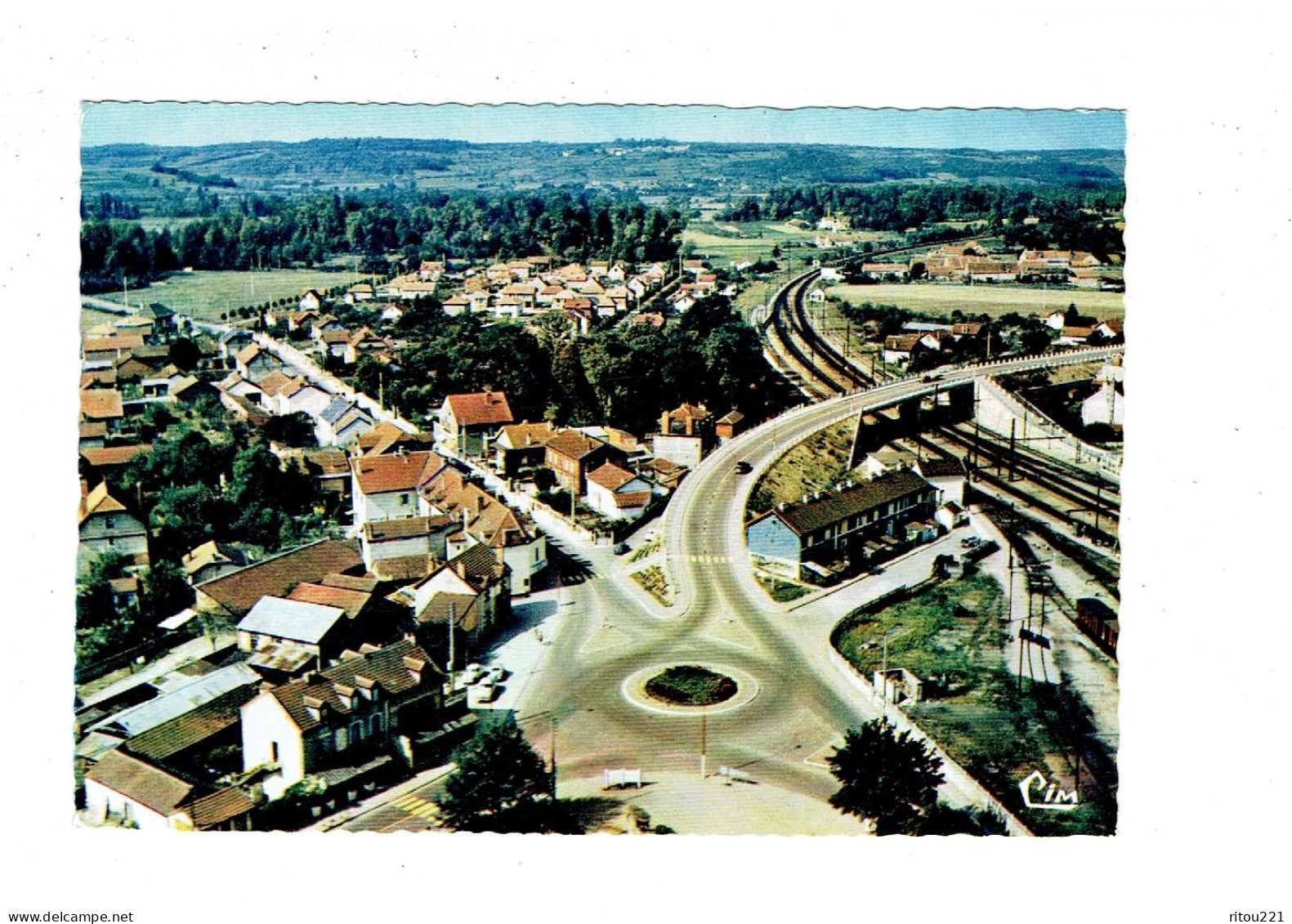 Cpm - 21 - Les Laumes - 1967 - Vue Aérienne - Rond-point - Chemin De Fer - Venarey Les Laumes