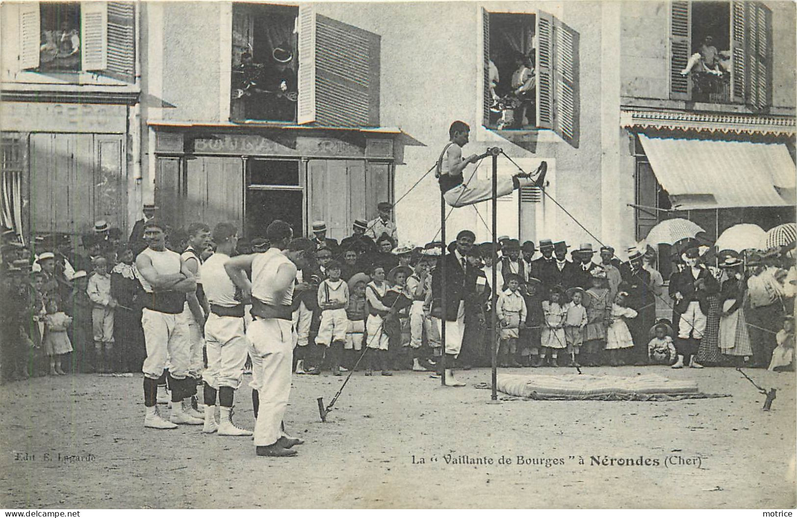 NERONDES - La Vaillante De Bouges, Gymnastique. - Nérondes