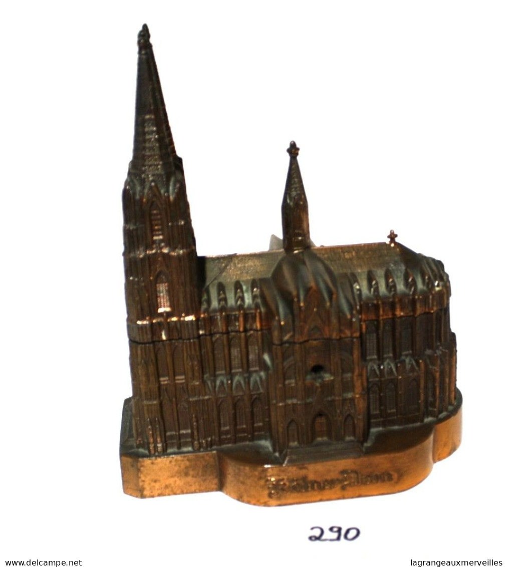 C290 Cathédrale De Cologne Musicale - Souvenir - Objet De Visite - Religious Art