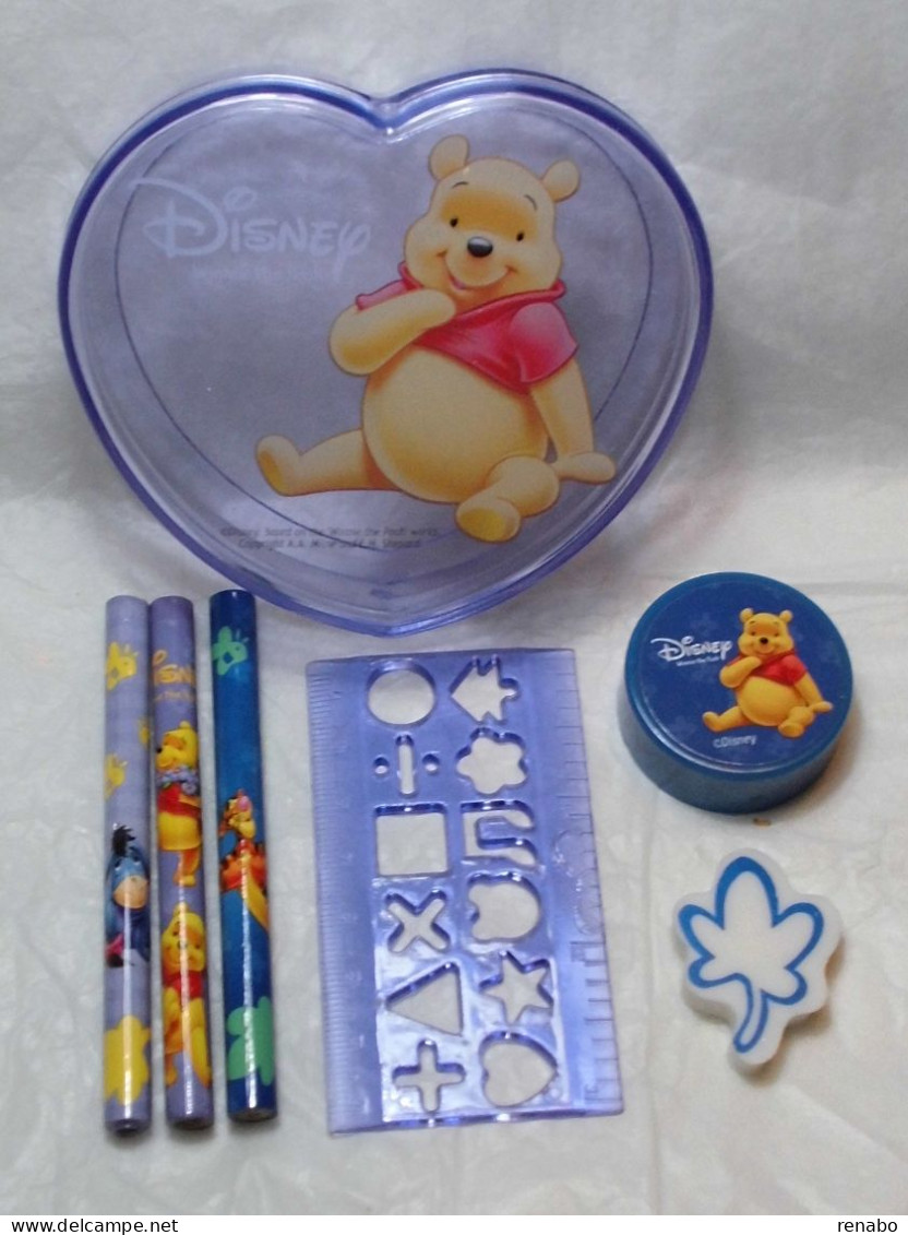 Grande Cuore Con Winnie The Pooh,in Plastica,cancelleria ;Temperamatite,Pencil-Sharpener; Anspitzer,Taille Crayon - Andere & Zonder Classificatie