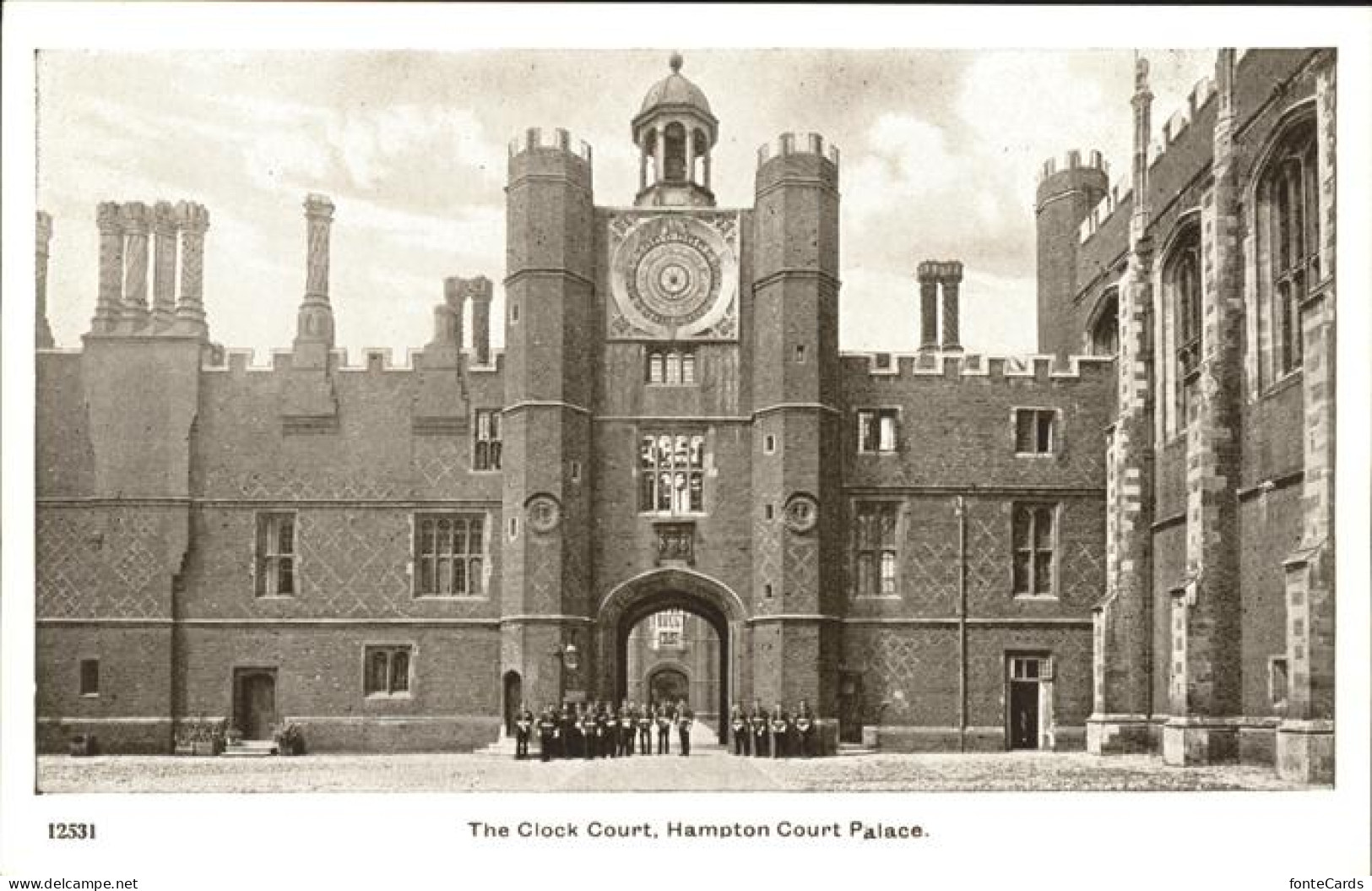 11487313 Hampton Court Hampton Court Palace The Clock Court Hampton - Herefordshire