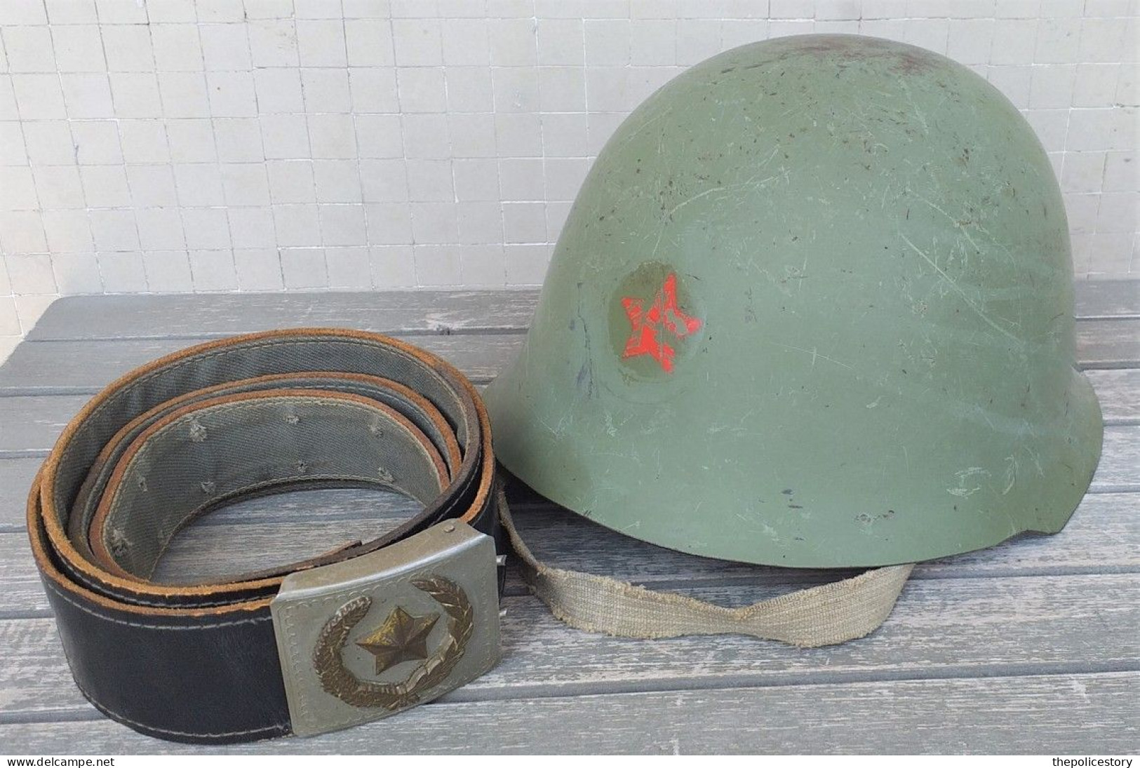 Elmetto Esercito Jugoslavo NE-44 Originale Completo Con Cinturone Cuoio - Casques & Coiffures