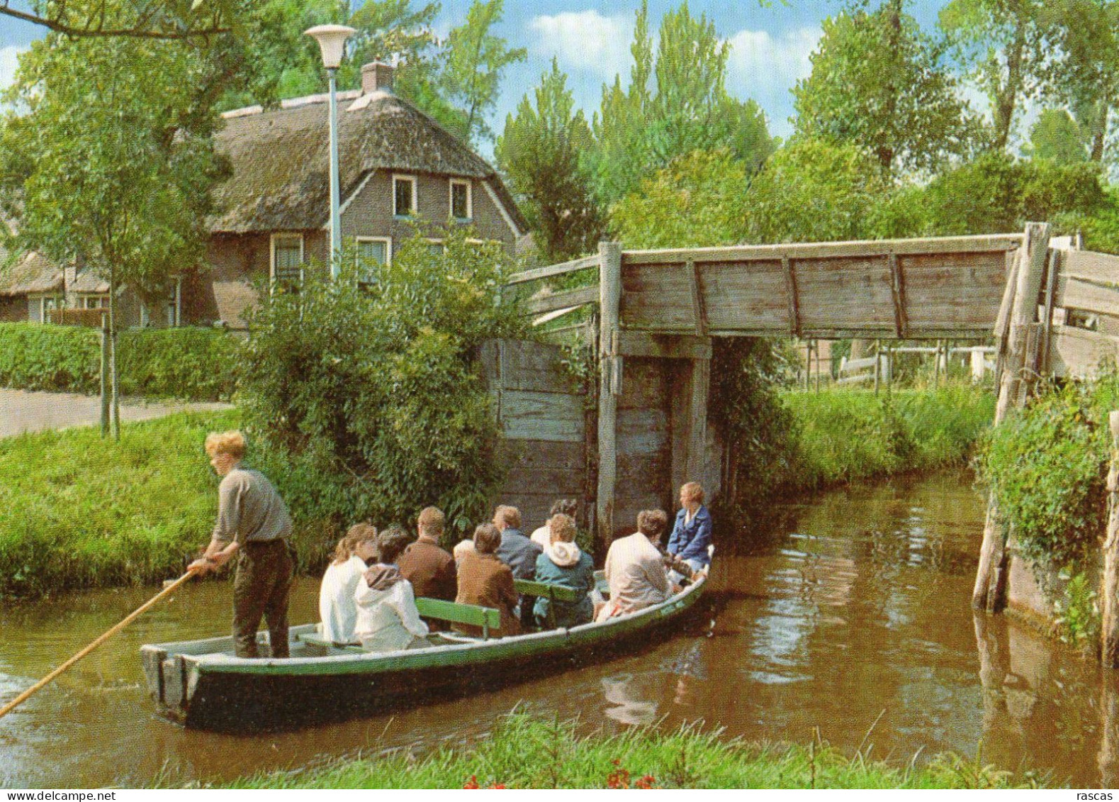 CPM - K - HOLLANDE - PAYS BAS - NEDERLAND - OVERIJSSEL - MOOI GIETHOORN - BARQUE SUR CANAL - Giethoorn