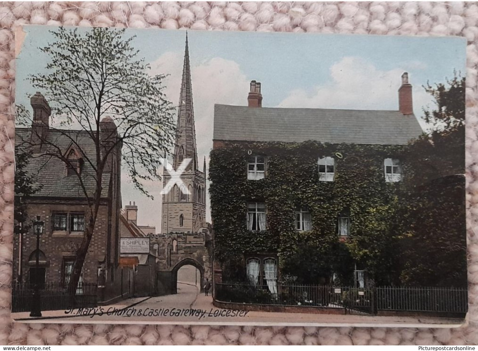 LEICESTER ST MARYS CHURCH AND CASTLE GATEWAY OLD COLOUR POSTCARD LEICESTERSHIRE - Leicester