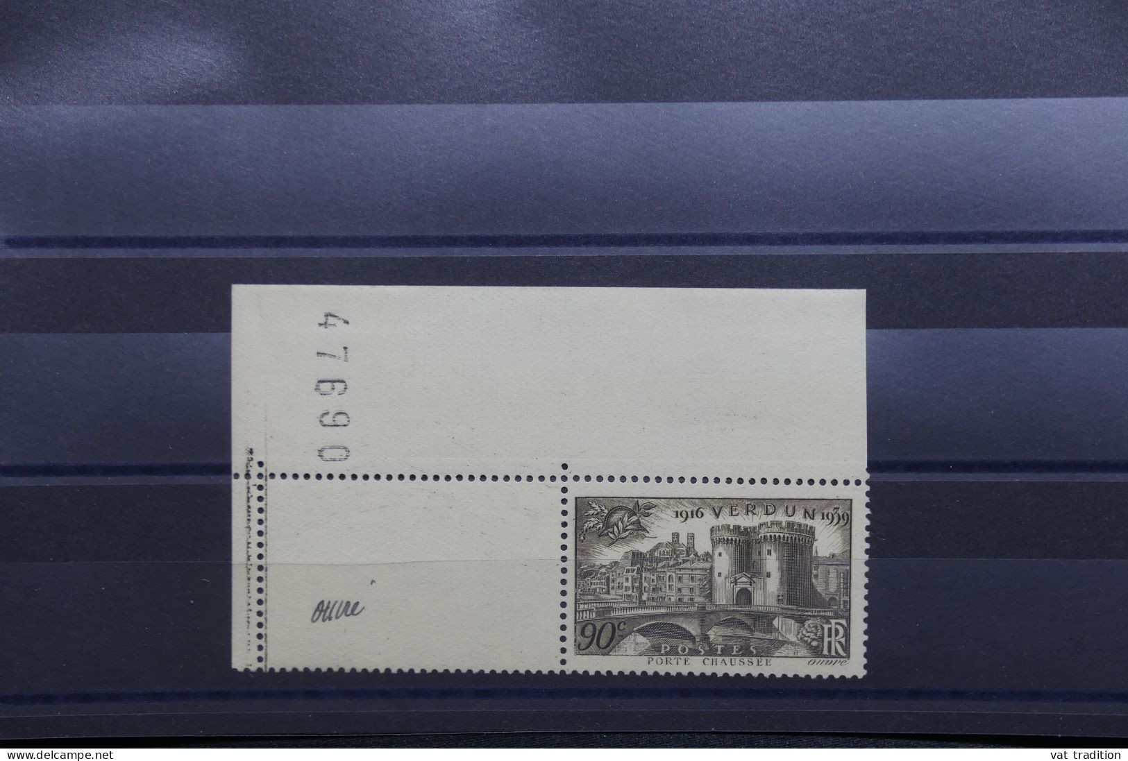 FRANCE - N° 445 * Signé Par Le Graveur Achille OUVRé Sur Bord De Feuille - Rare - A 916 - Unused Stamps