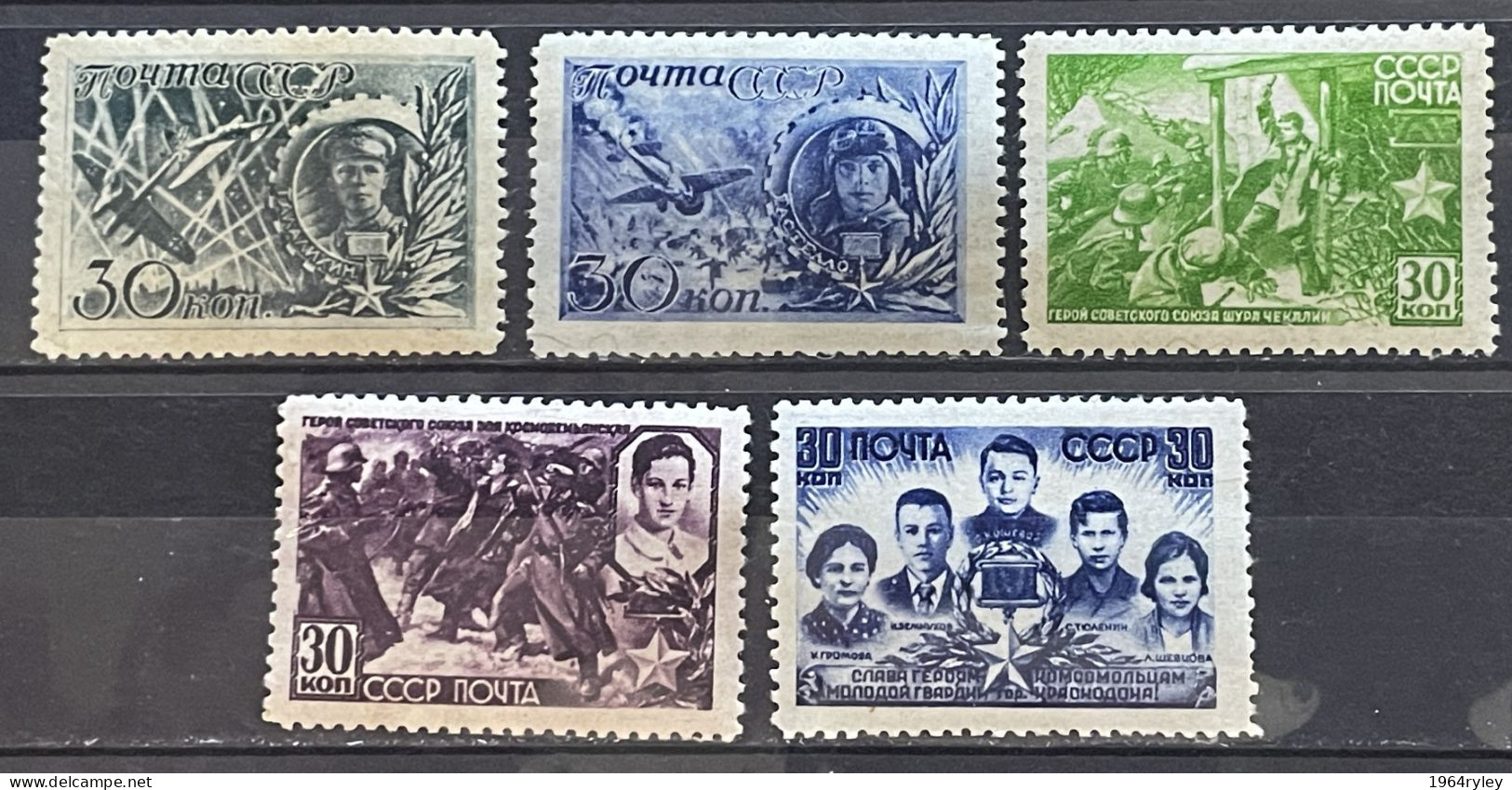 RUSSIA  - MNH**  - 1943 - # 860/864 - Neufs