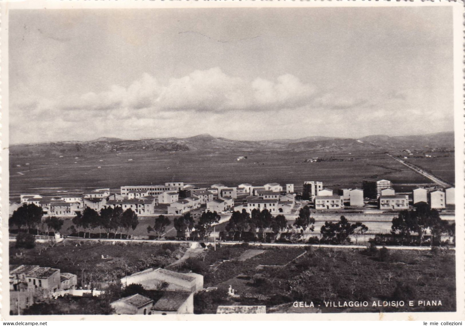 Cartolina Gela ( Caltanissetta ) Villaggio Aloisio E Piana - Caltanissetta