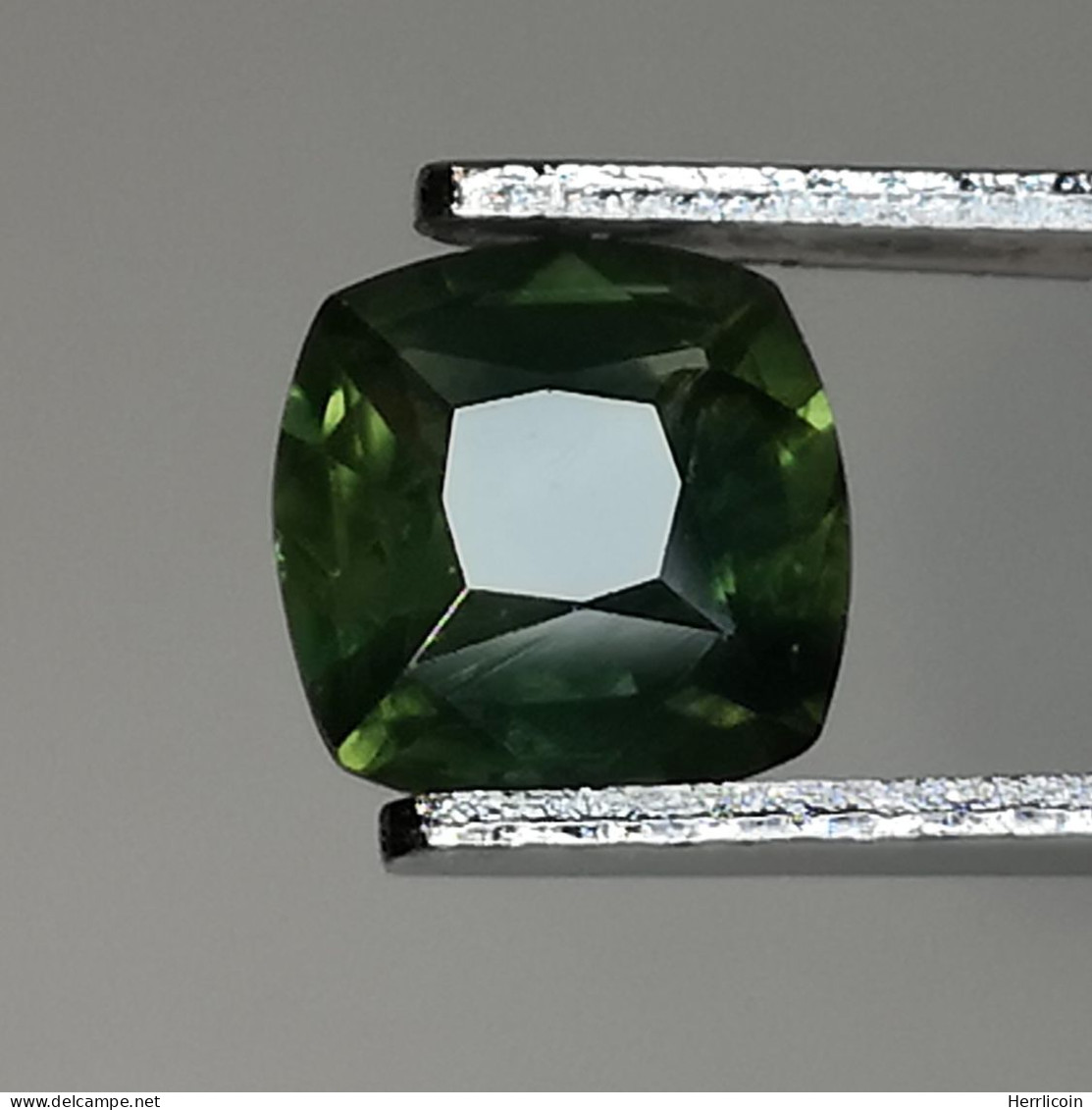 Saphir Vert Traité (BE) D'Afrique - Coussin 1.14 Carat - 6.3 X 6.2 X 3.3 Mm - Sapphire