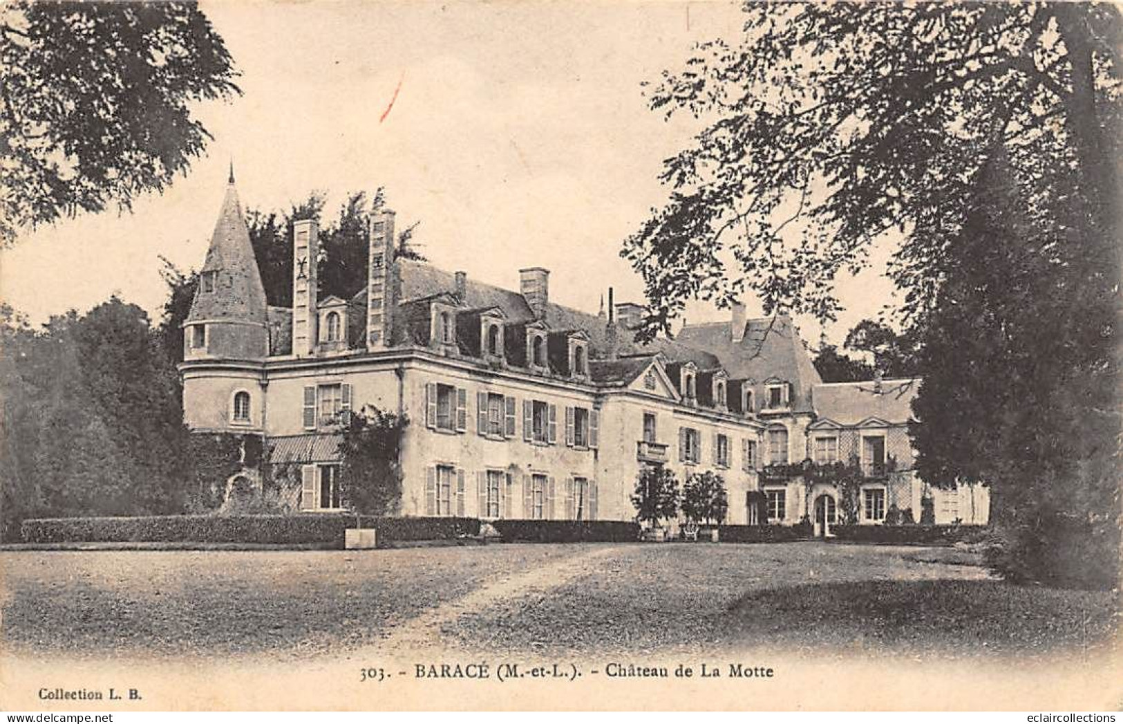 Baracé          49         Château De La Motte    N° 303     ( Voir Scan) - Other & Unclassified