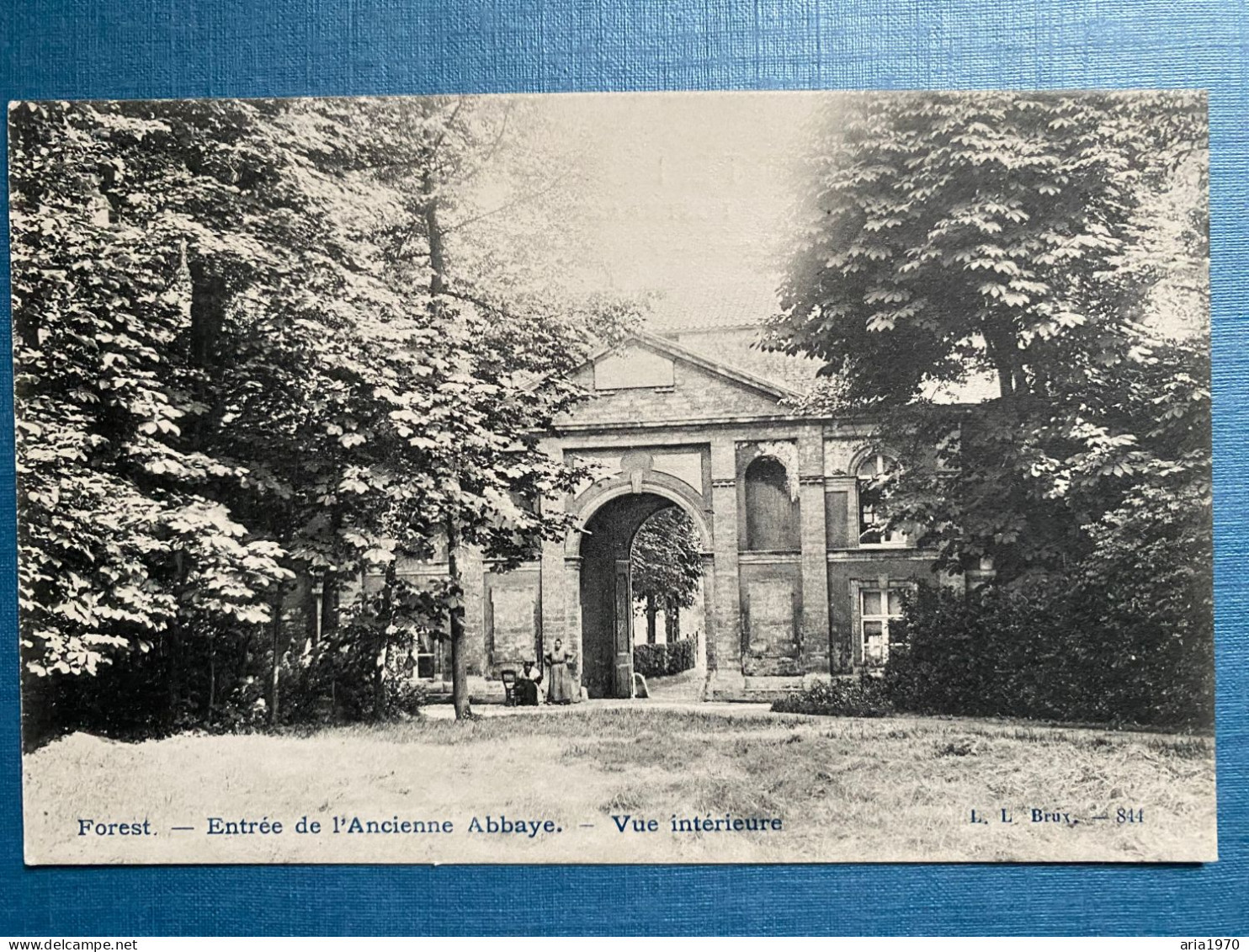 FOREST  Entrée De L'Ancienne Abbaye  Vue Intérieure - Vorst - Forest