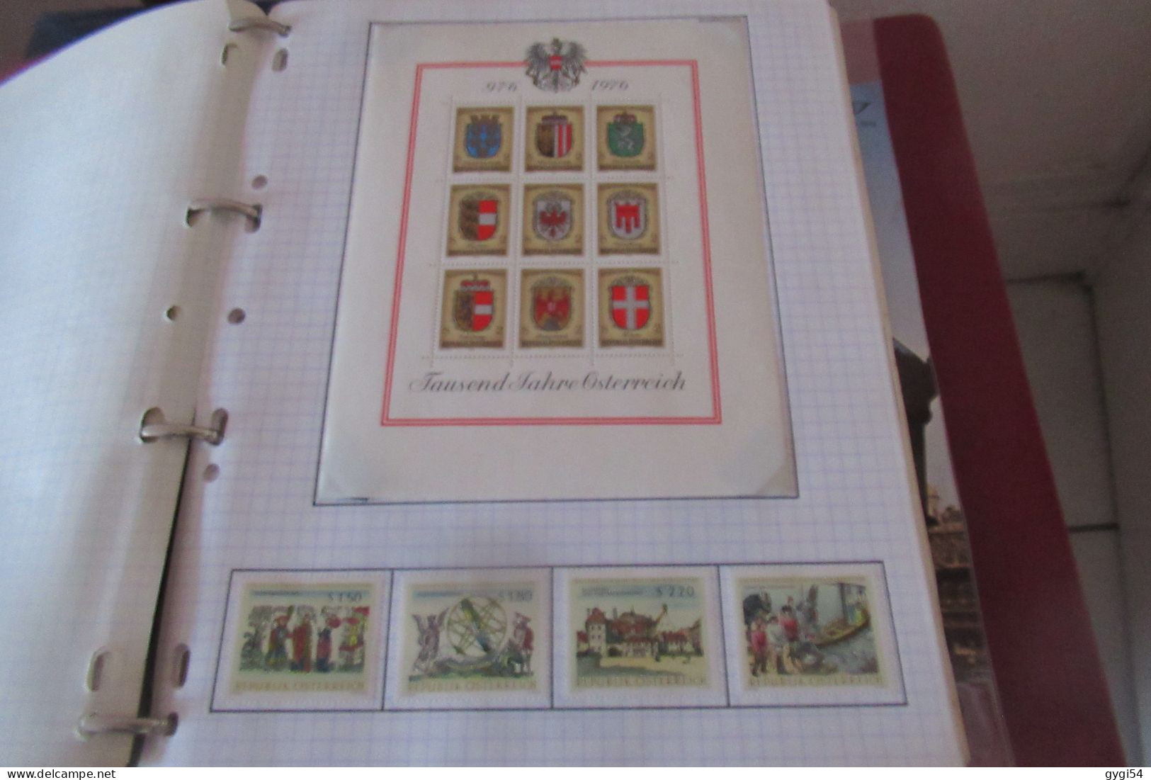 AUTRICHE  LOT TIMBRES et LETTRES