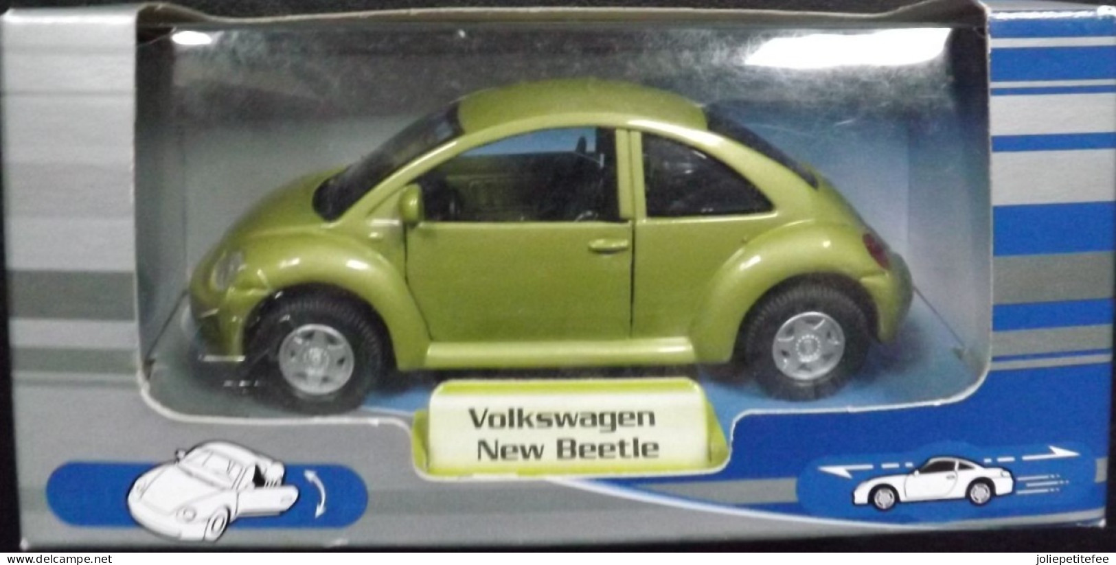 Volkswagen New Beetle.  Playland Auto-Club.  1/34. Modèle Réduit. - Scale 1:32
