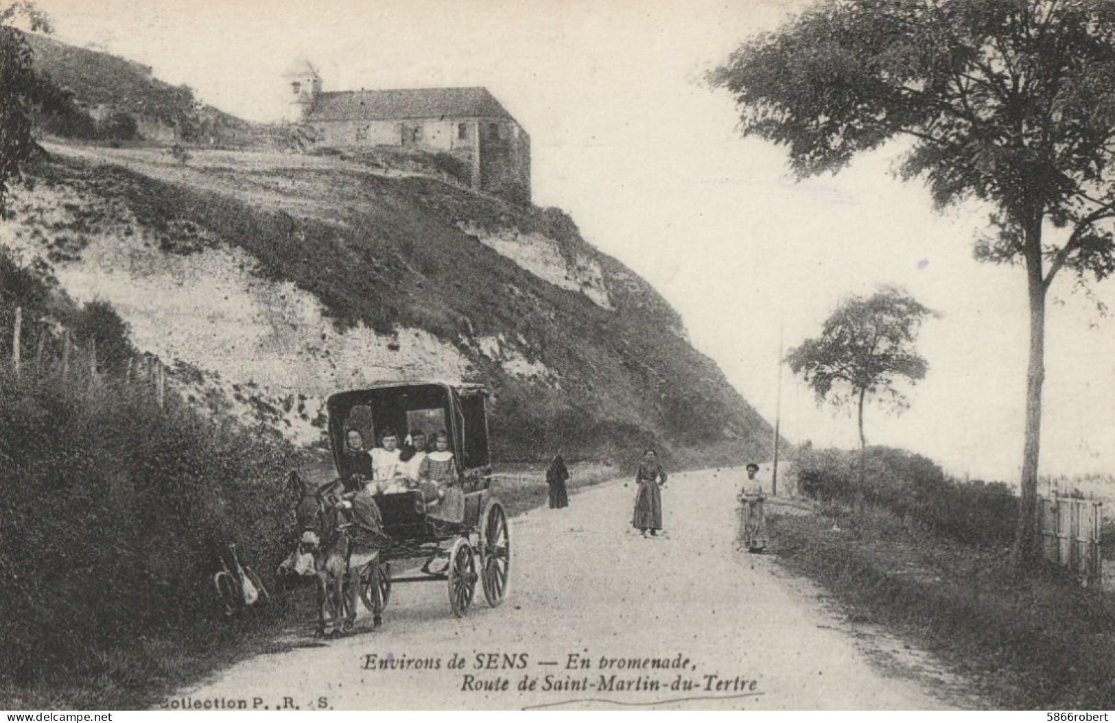 CARTE POSTALE ORIGINALE ANCIENNE : SAINT MARTIN DU TERTRE ROUTE EN PROMENADE DILIGENCE ANIMEE YONNE (89) - Saint Martin Du Tertre