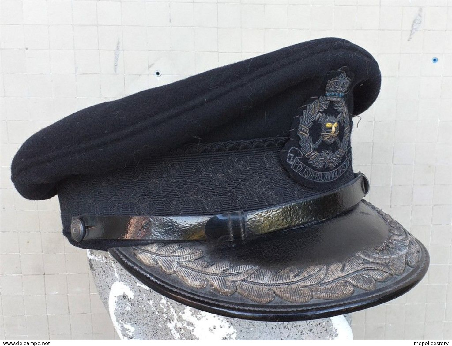 Berretto A Visiera Vintage Da Commissario Della Polizia Malese Originale Completo - Casques & Coiffures