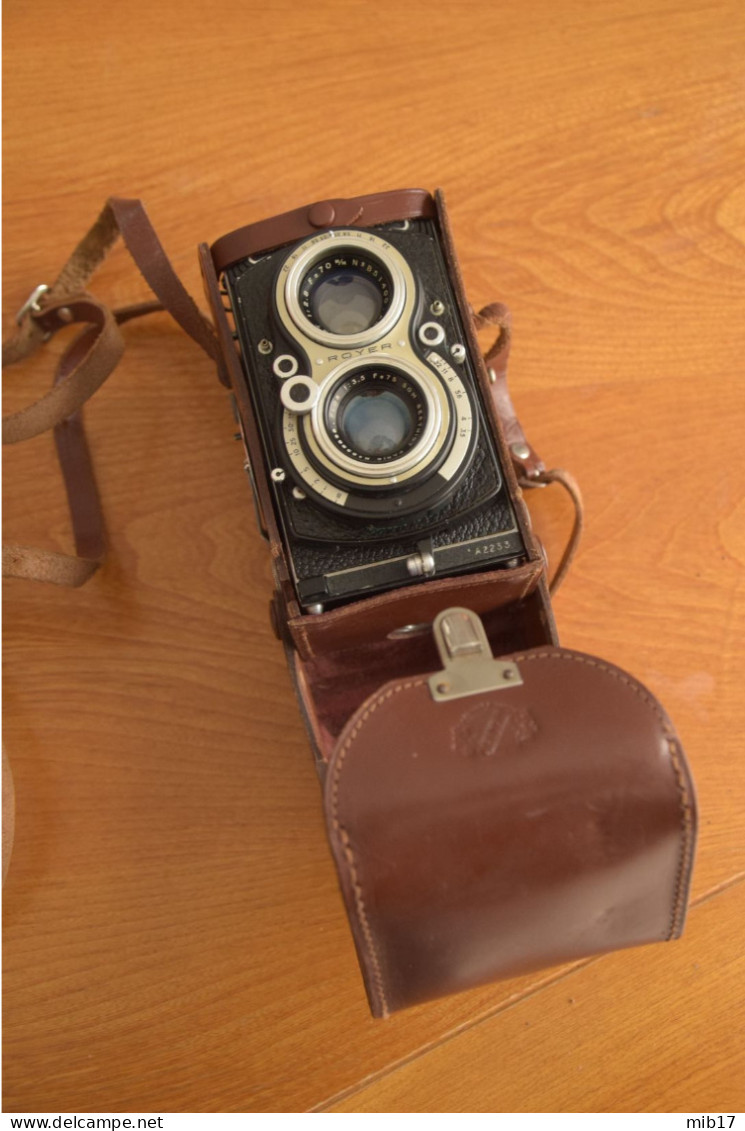 ancien appareil photo ROYER Royflex III sac et sacoche