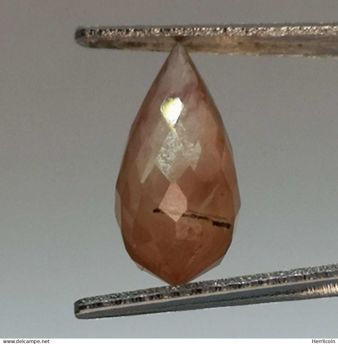 Andésine Naturelle D'Afrique - Briolette 2.67 Carats - 13.2 X 6.0 X 6.0 Mm - Other & Unclassified