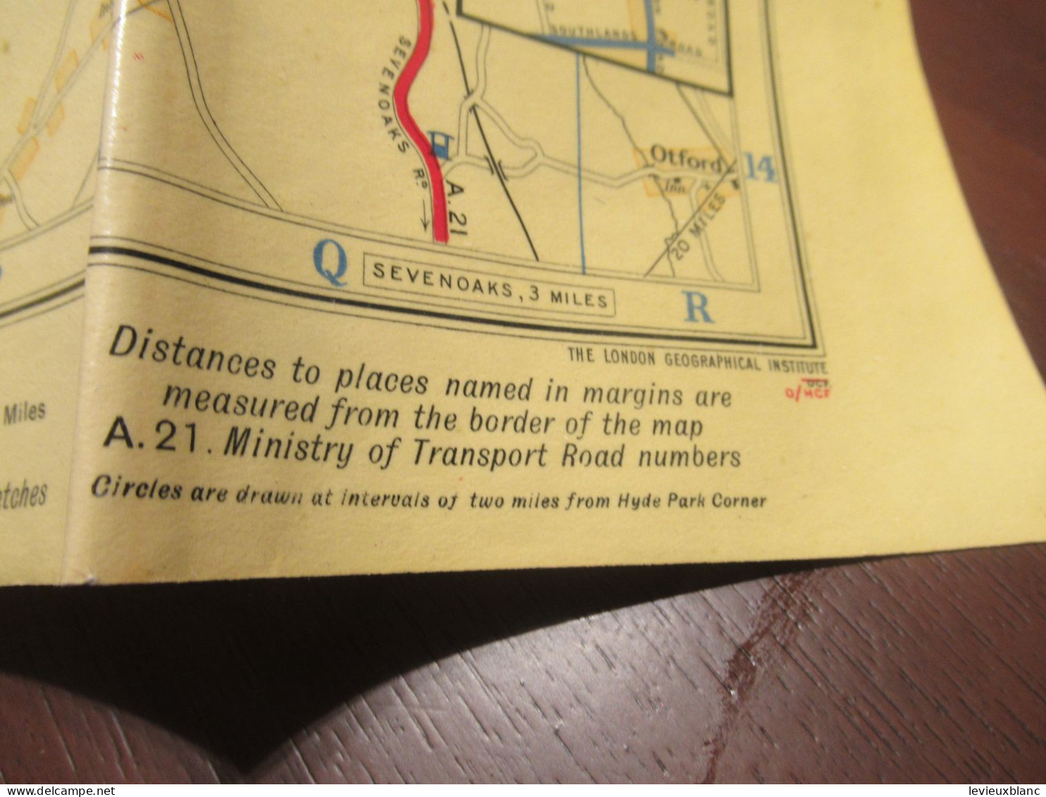 The Royal Automobile Club/ Official Motoring RAC/Map of Round & Across LONDON/Vers 1950  PGC545