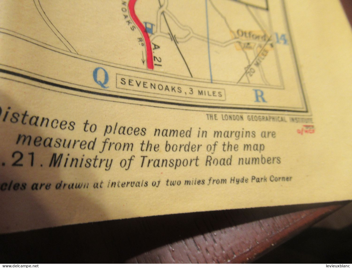 The Royal Automobile Club/ Official Motoring RAC/Map of Round & Across LONDON/Vers 1950  PGC545