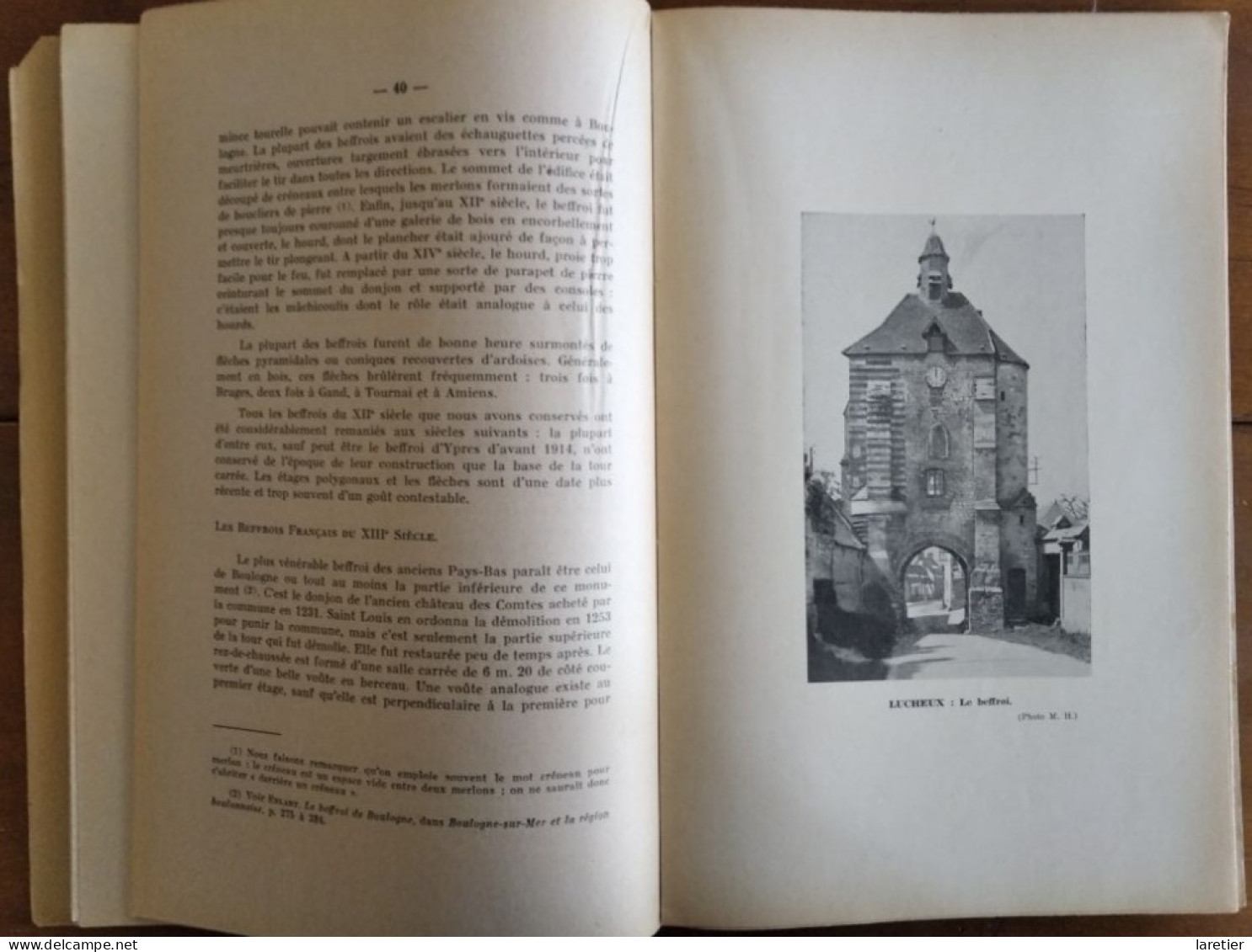 Beffrois, Halles, Hôtels de Ville dans le nord de la France et la Belgique - M. Battard - Pas-de-Calais (62)