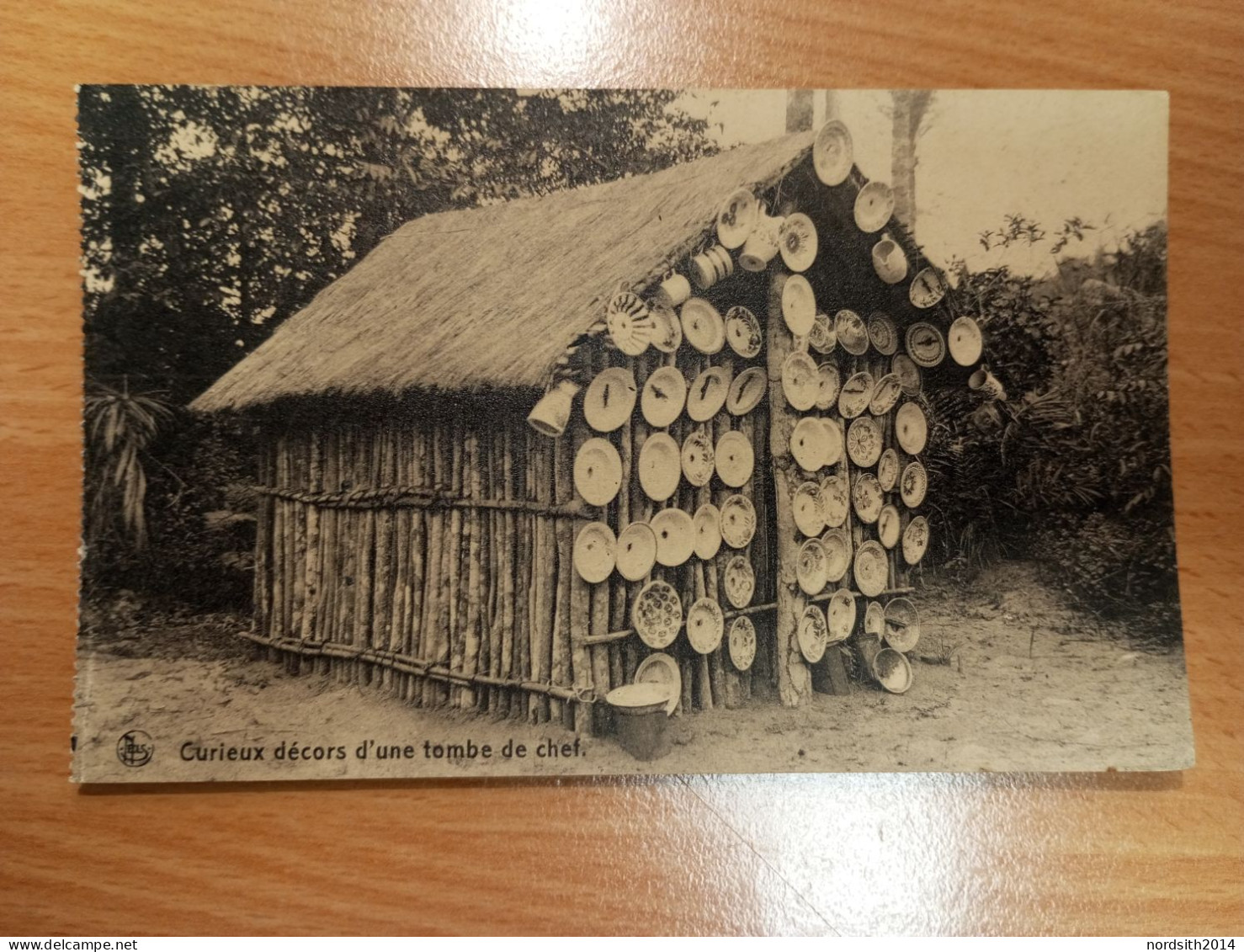 Congo Belge - Katanga - Curieux Decors Tombe De Chef - Congo Belge