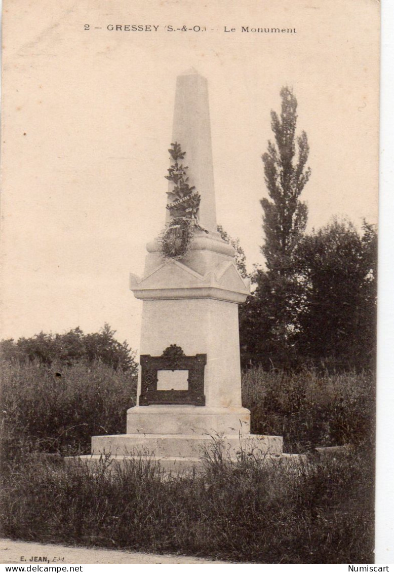 Gressey Monument Aux Morts De La Grande Guerre Militaria Patriotique Propagande Honneur à Nos Soldats Conflit - Monuments Aux Morts
