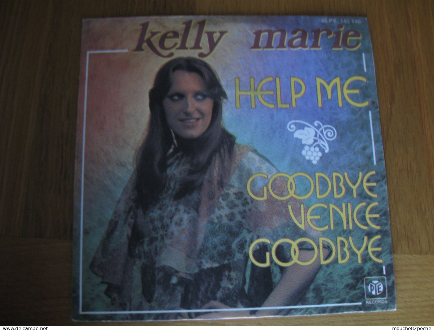 45 T - KELLY MARIE - HELP ME - Disco, Pop