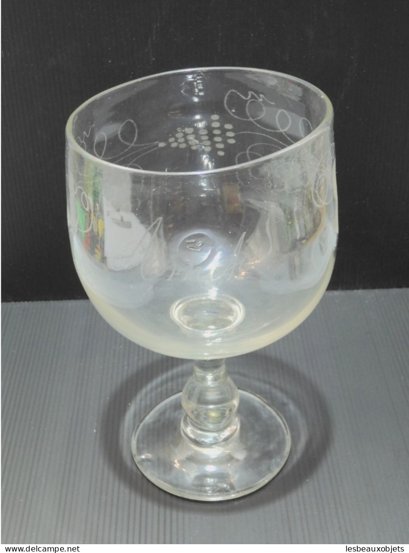 -ANCIEN TRES GRAND VERRE RINCE RAISIN Gravé AMITIE Pampres & GRAPPES RAISIN  E - Vidrio & Cristal