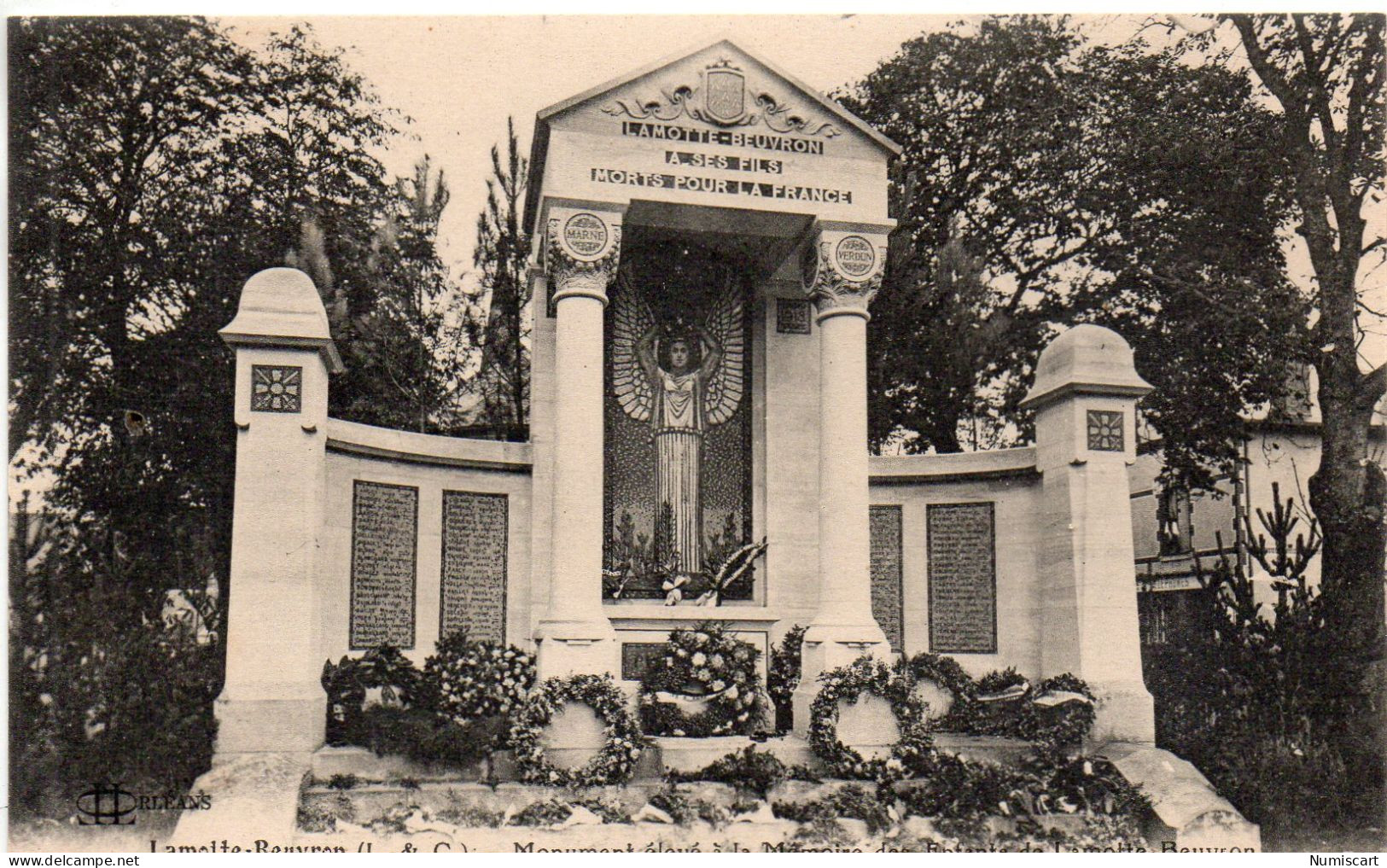 Lamotte-Beuvron Monument Aux Morts De La Grande Guerre Militaria Patriotique Propagande Honneur à Nos Soldats Conflit - Monuments Aux Morts