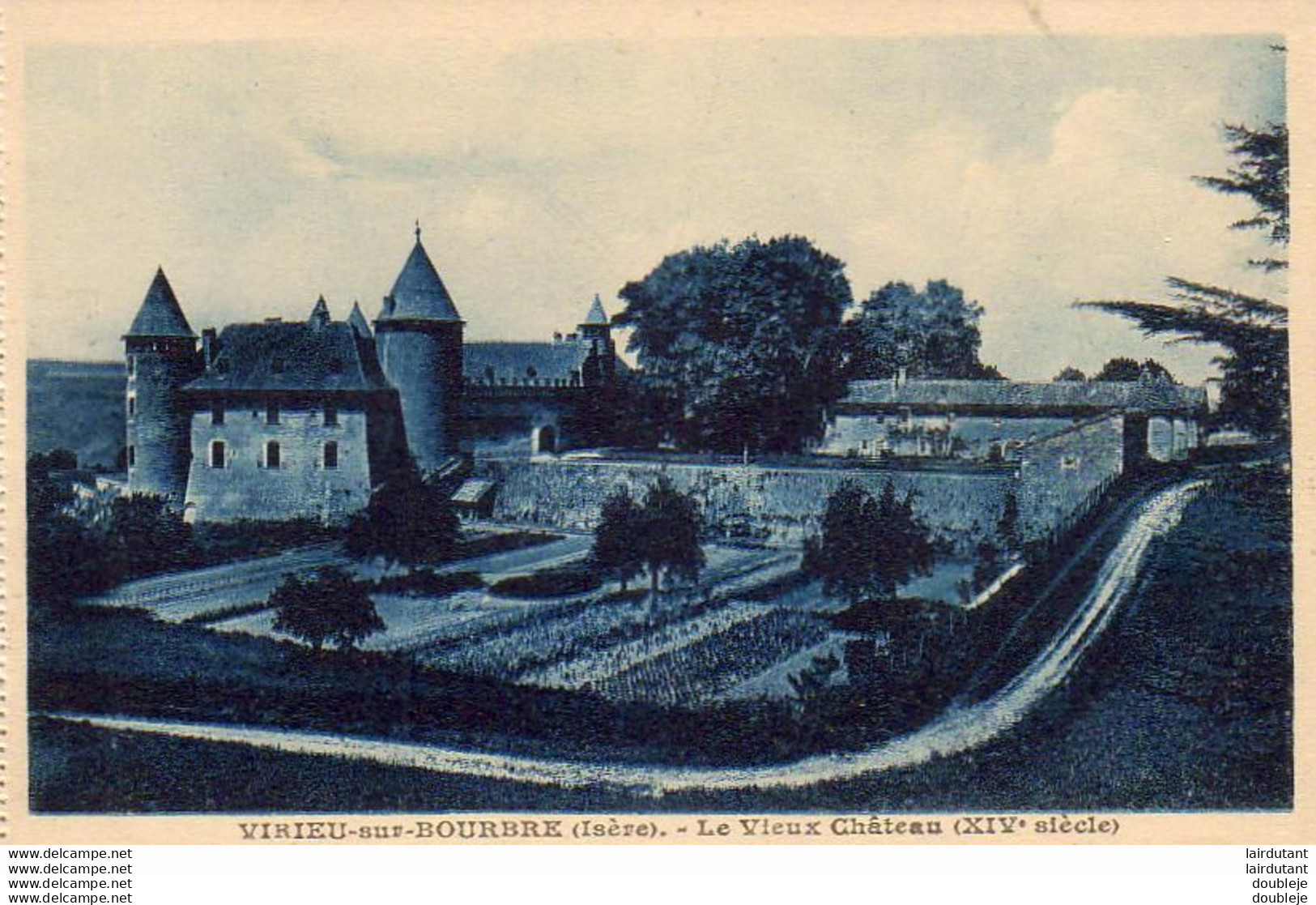 D38  VIRIEU SUR BOURBRE  Le Vieux Château - Virieu