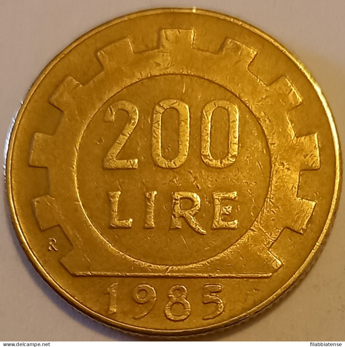 1985 - Italia 200 Lire    ---- - 200 Liras