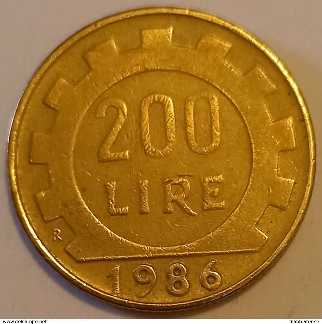 1986 - Italia 200 Lire   ----- - 200 Liras