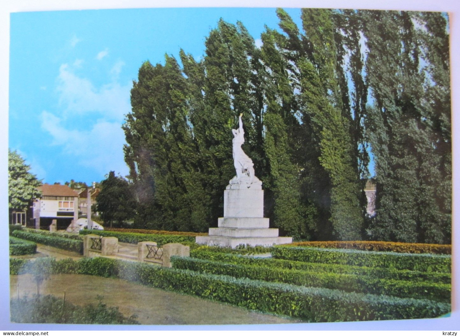 BELGIQUE - NAMUR - SAMBREVILLE - TAMINES - Le Monument Aux Morts - Sambreville