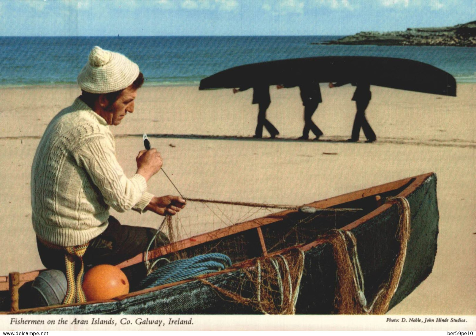 IRLANDE GALWAY FISHERMEN ON THE ARAN ISLANDS - Galway