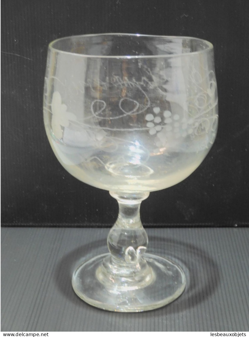 -ANCIEN TRES GRAND VERRE RINCE RAISIN Gravé SOUVENIR Pampres & GRAPPES RAISIN  E