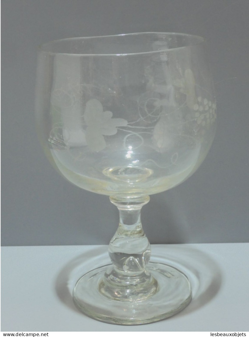 -ANCIEN TRES GRAND VERRE RINCE RAISIN Gravé SOUVENIR Pampres & GRAPPES RAISIN  E