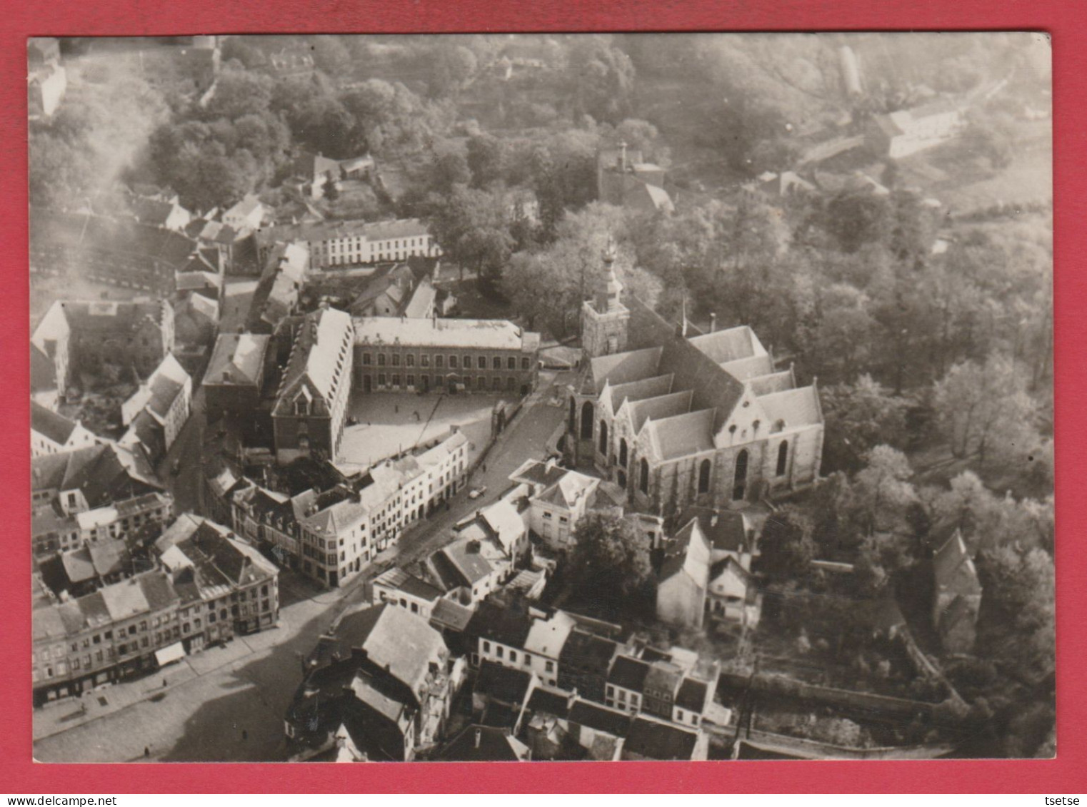 Binche ... Jolie Vue Aérienne  ( Voir Verso ) - Binche