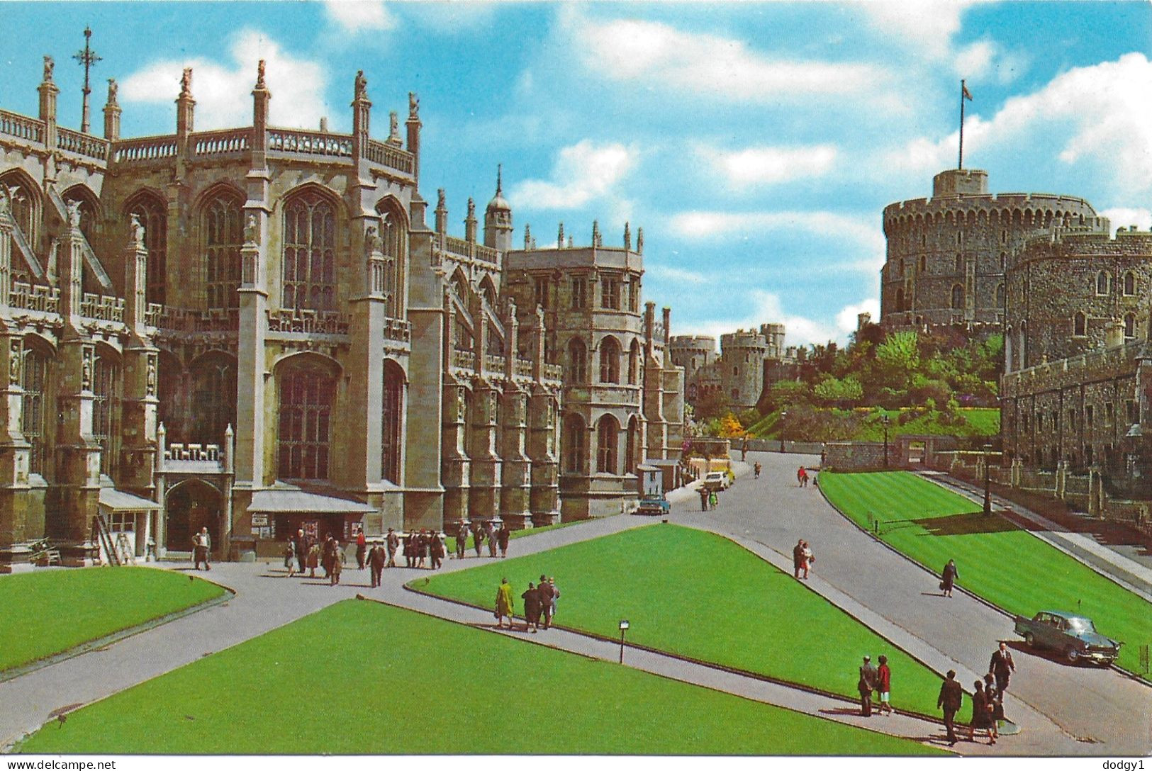 ST. GEORGES CHAPEL, WINDSOR CASTLE, WINDSOR, BERKSHIRE, ENGLAND. UNUSED POSTCARD   Hold 12 - Windsor Castle