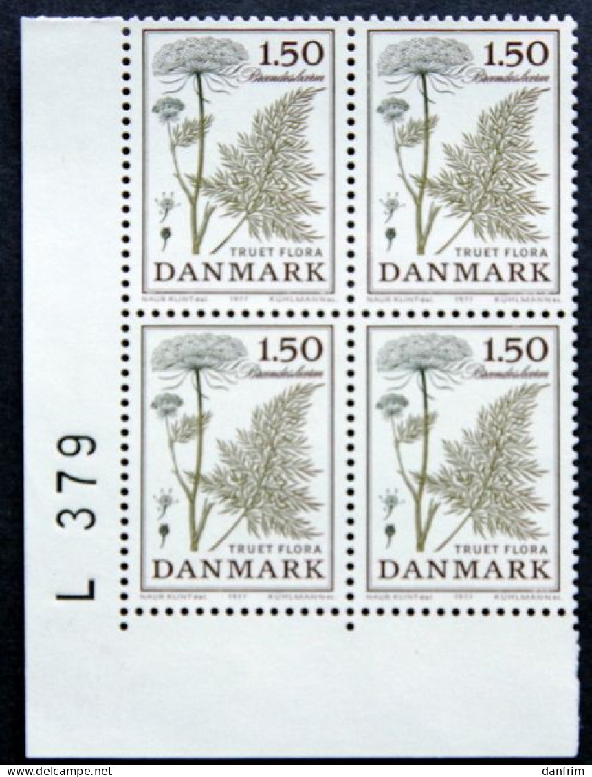 Denmark 1977 Flowers / Blumen / Fleurs  MiNr.654 MNH (**) ( Lot Ks 1418 ) - Neufs