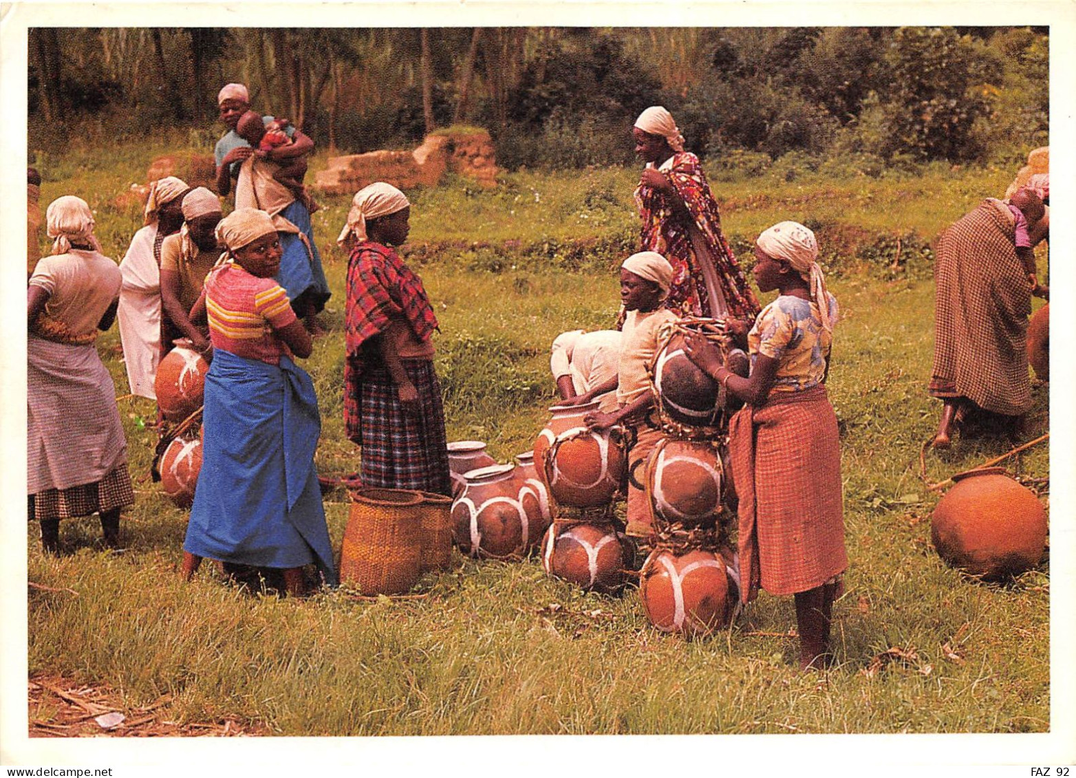 Rwanda - Vente Des Cruches - Rwanda