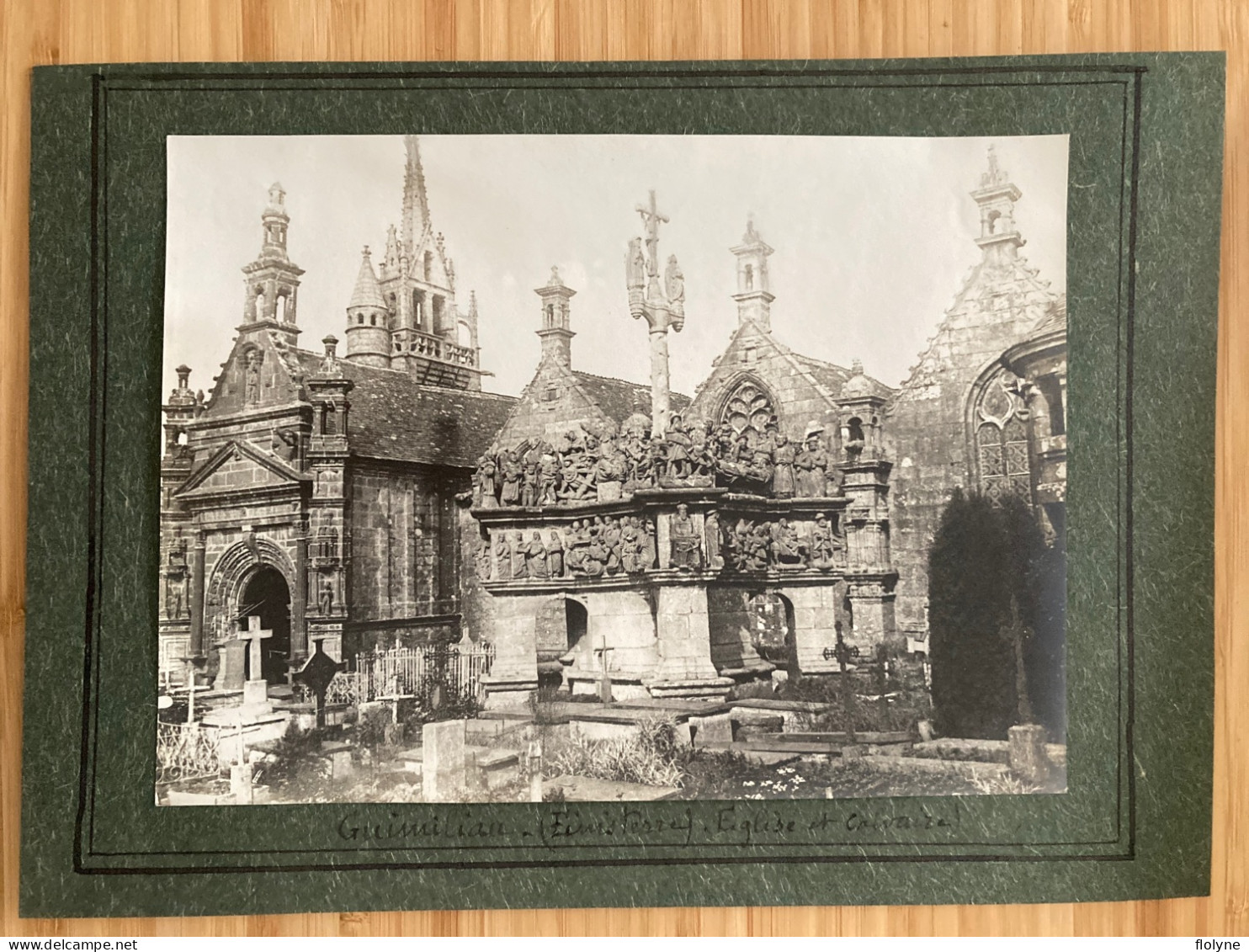 Guimiliau - Photo Ancienne - église Et Calvaire Du Village - Cimetière - Format Photo 17,5x22 Cm - Guimiliau