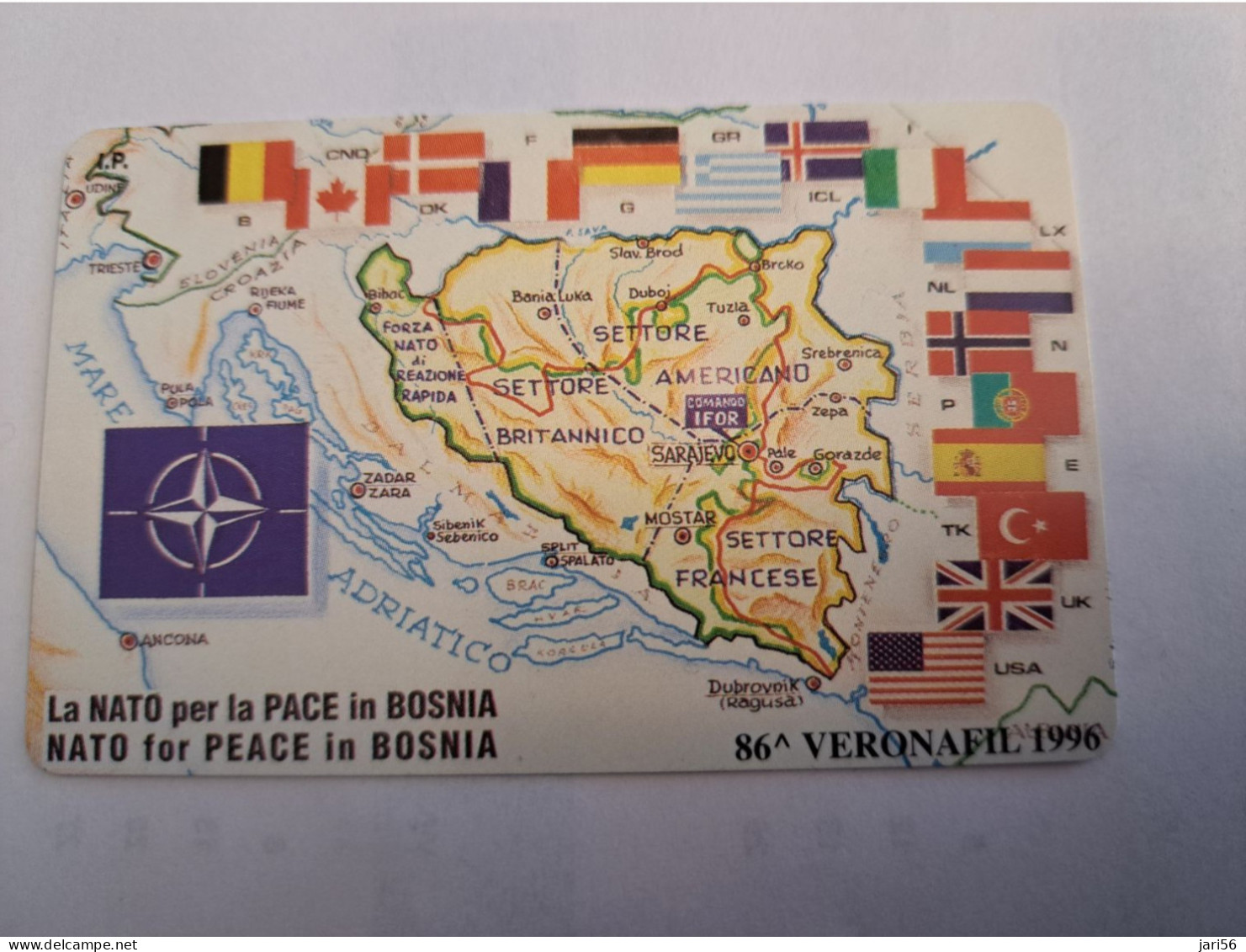 ITALIA LIRE 2000 /MILITAIR/  NATO FOR PEACE IN BOSNIA / CARD IN PRESENTATION CARD / MINT    PREPAID   ** 16169** - Pubbliche Ordinarie