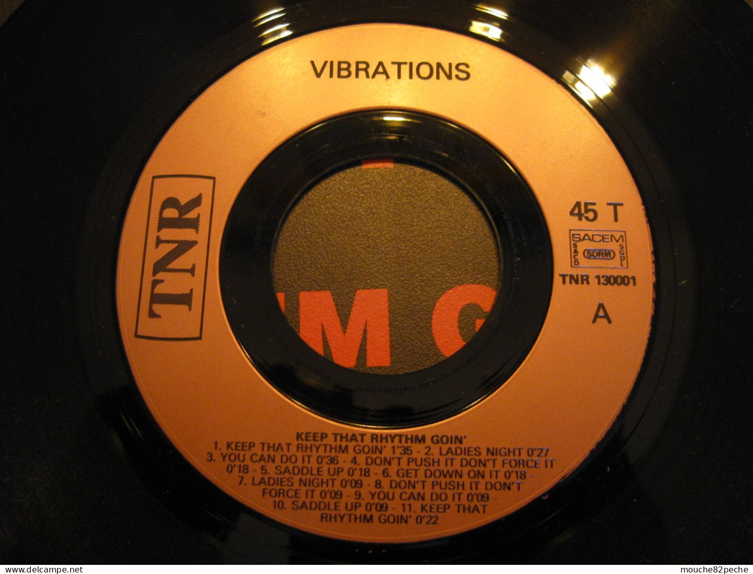 45 T - VIBRATIONS - KEEP THAT RHYTHM GOIN' - Soul - R&B