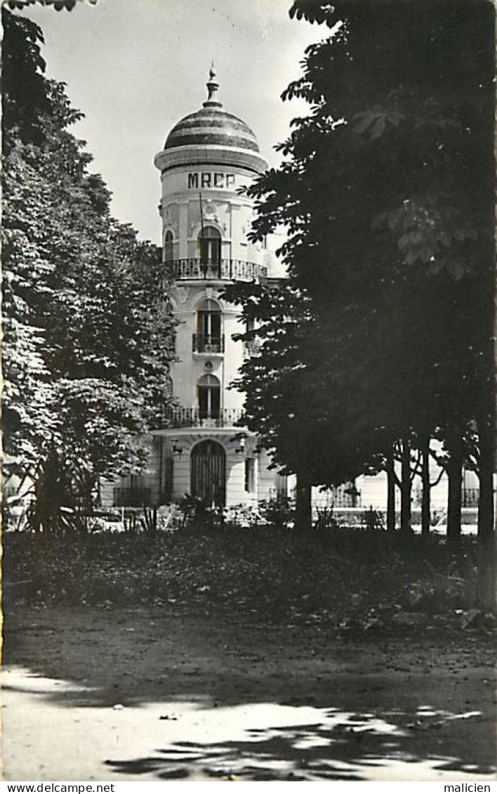 Var -ref-B858- Le Luc En Provence - Maison De Repos Et De Convalescence " Le Paradis " - Entrée Principale - Santé - - Le Luc