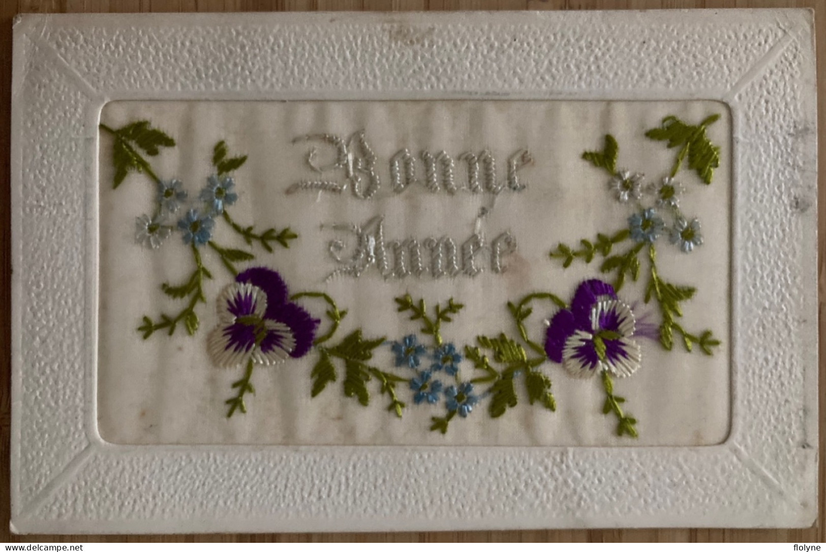 Fantaisie - Cpa Brodée - Bonne Année - Fleurs Flowers - Embroidered