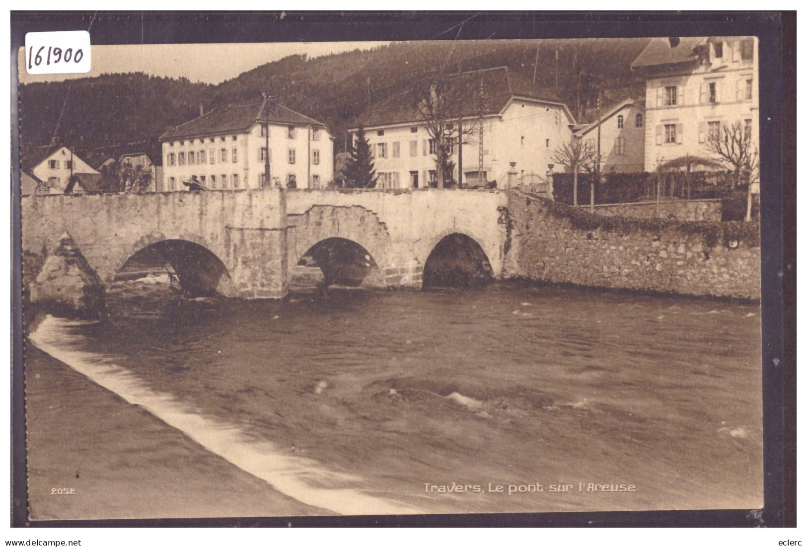 TRAVERS - LE PONT SUR L'AREUSE - B ( LEGER PLI D'ANGLE ) - Travers