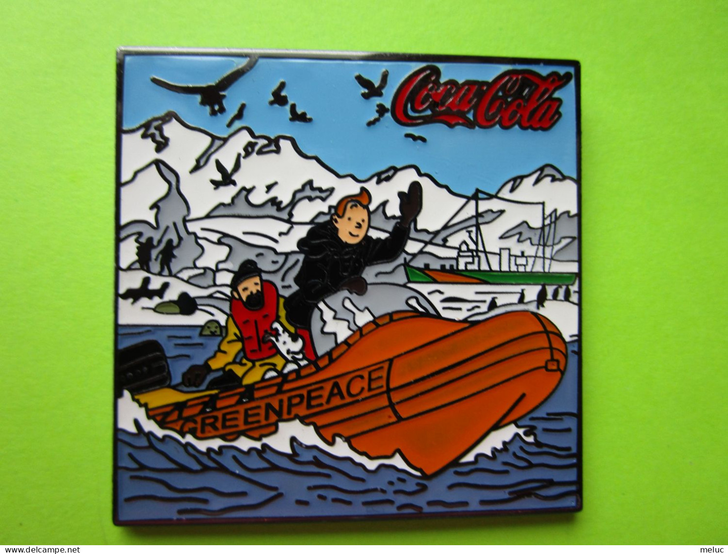 Gros Pin's Coca-Cola BD Tintin Milou Capitaine Haddock Yacht - #686C - Coca-Cola