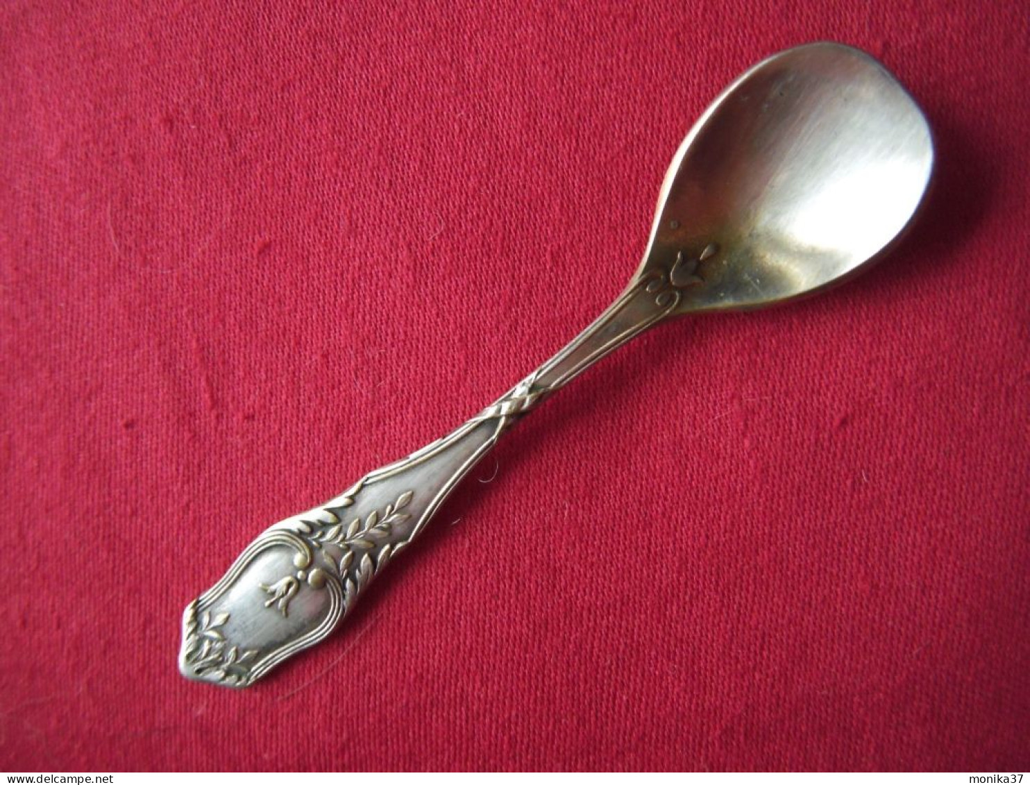 1 Mini Cuillère Ancienne Argent Pour Petit Saleron, Serviteur De Table, Moutardier - Cuillers