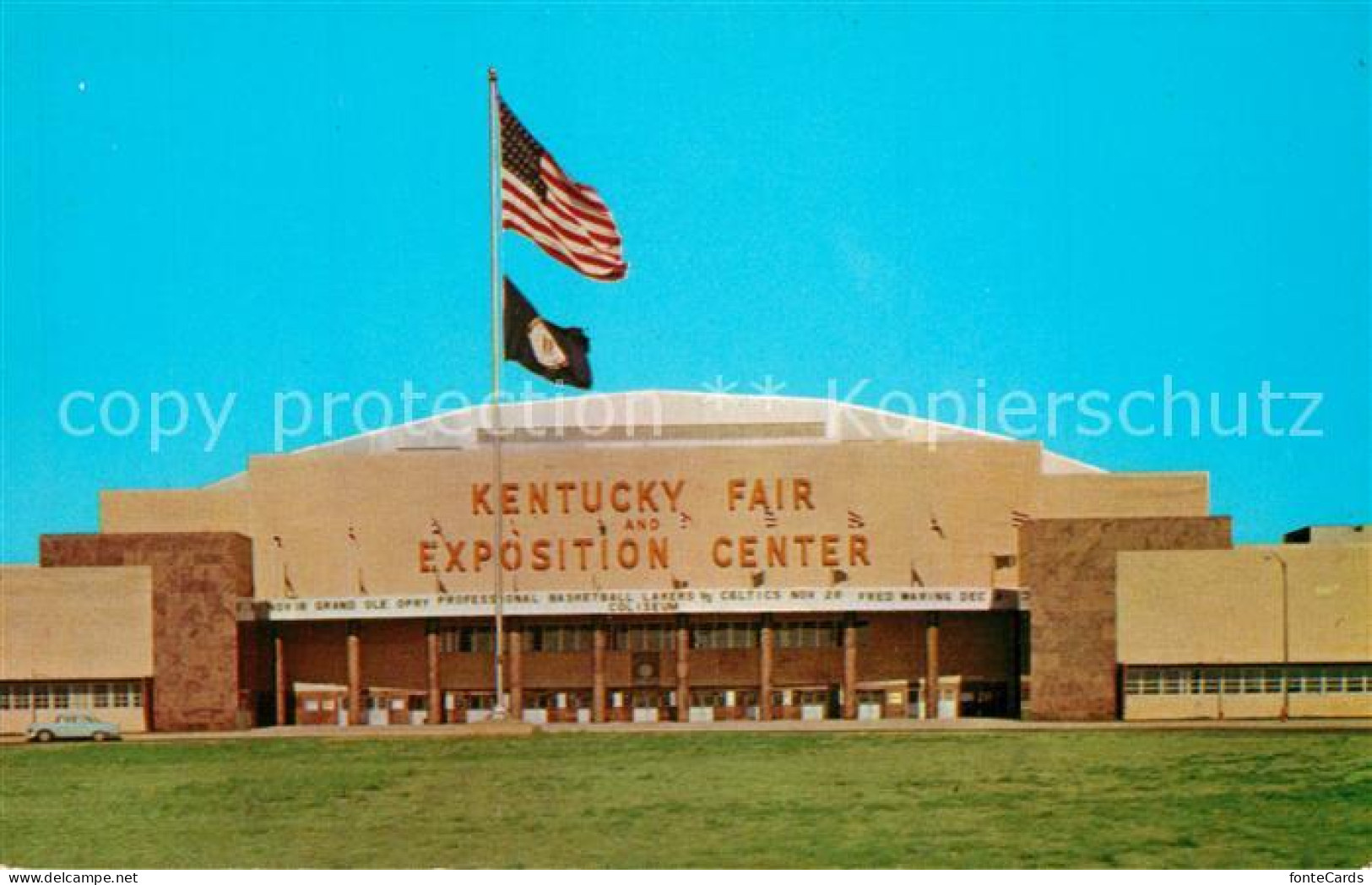 73308943 Louisville_Kentucky Coliseum Kentucky Fair And Exposition Center Flags - Andere & Zonder Classificatie