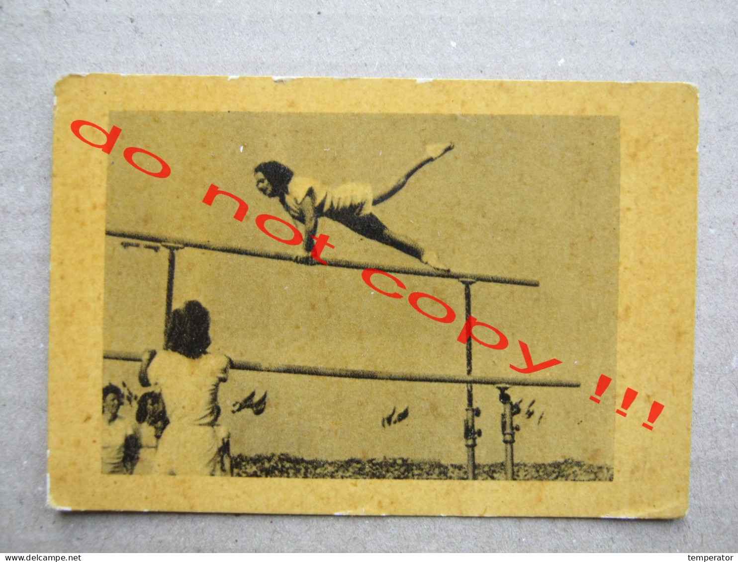 Vežba Na Razboju - Yugoslavia ( 8,7 X 6 Cm ) - Gymnastics